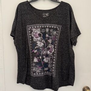 Terra & Sky Dark Gray Floral Short Sleeve Tee 1x